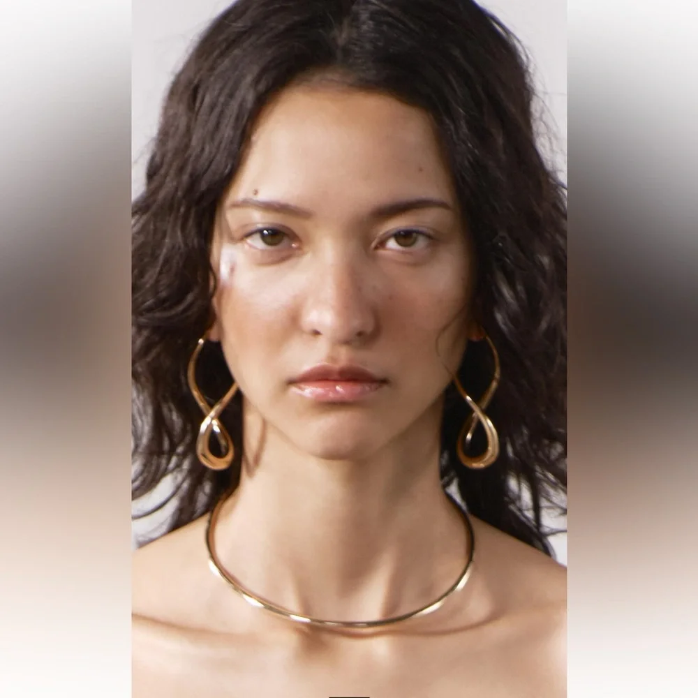 ZARA Goldtone Sculptural Twisted Hoop Earrings NEW - Picture 1 of 4